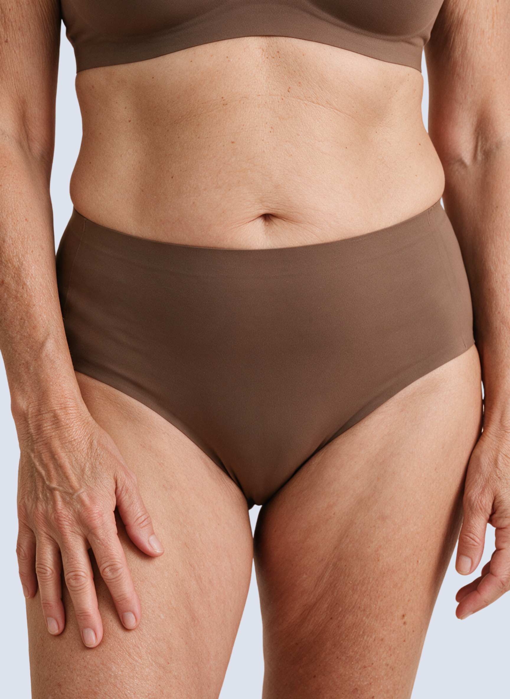 Seamless High-Waist Brief