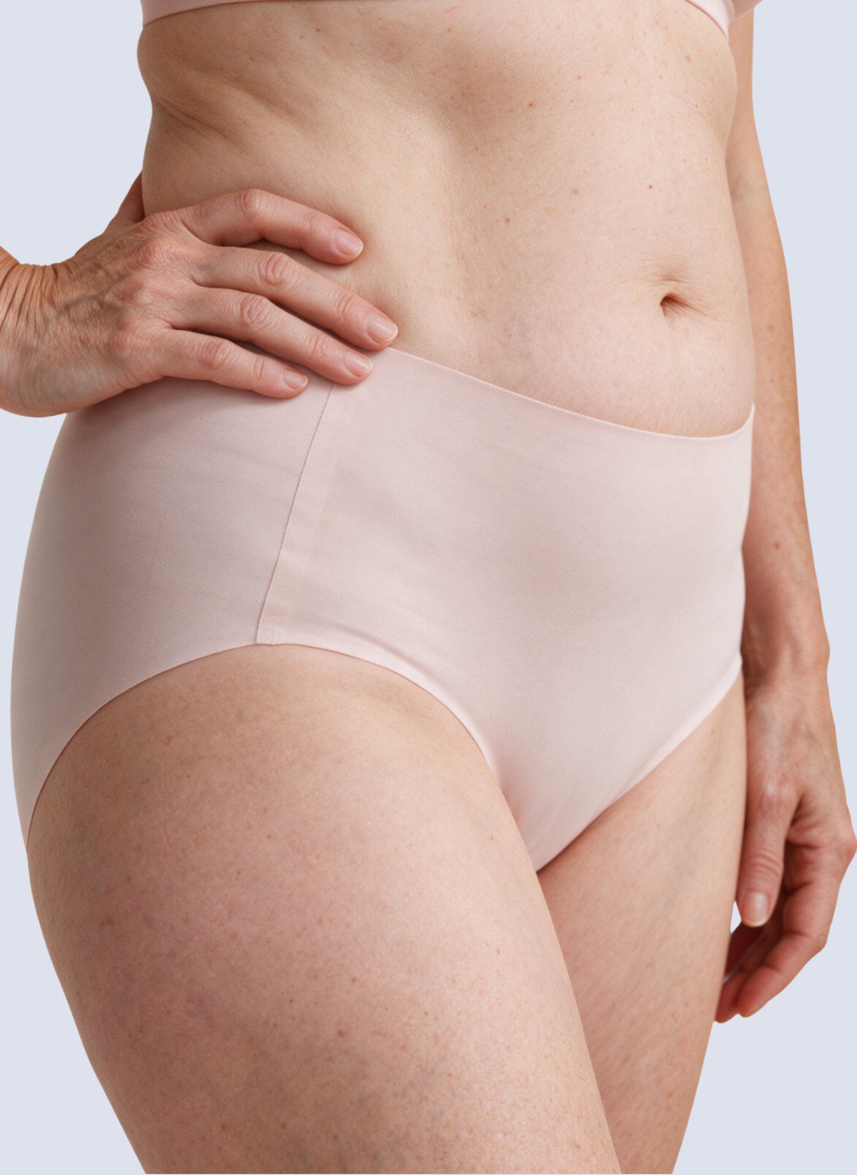 Seamless High-Waist Brief