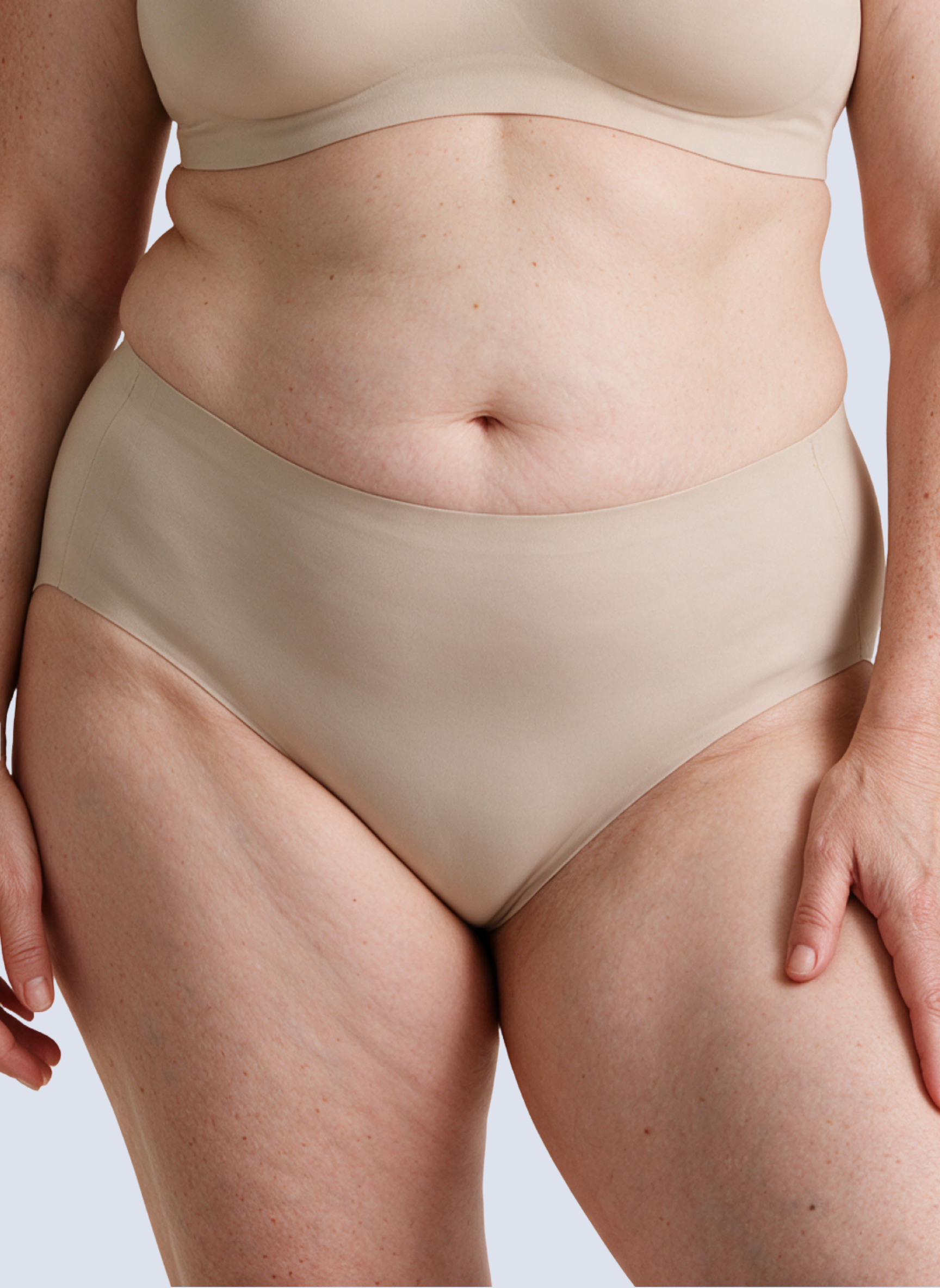 Seamless High-Waist Brief