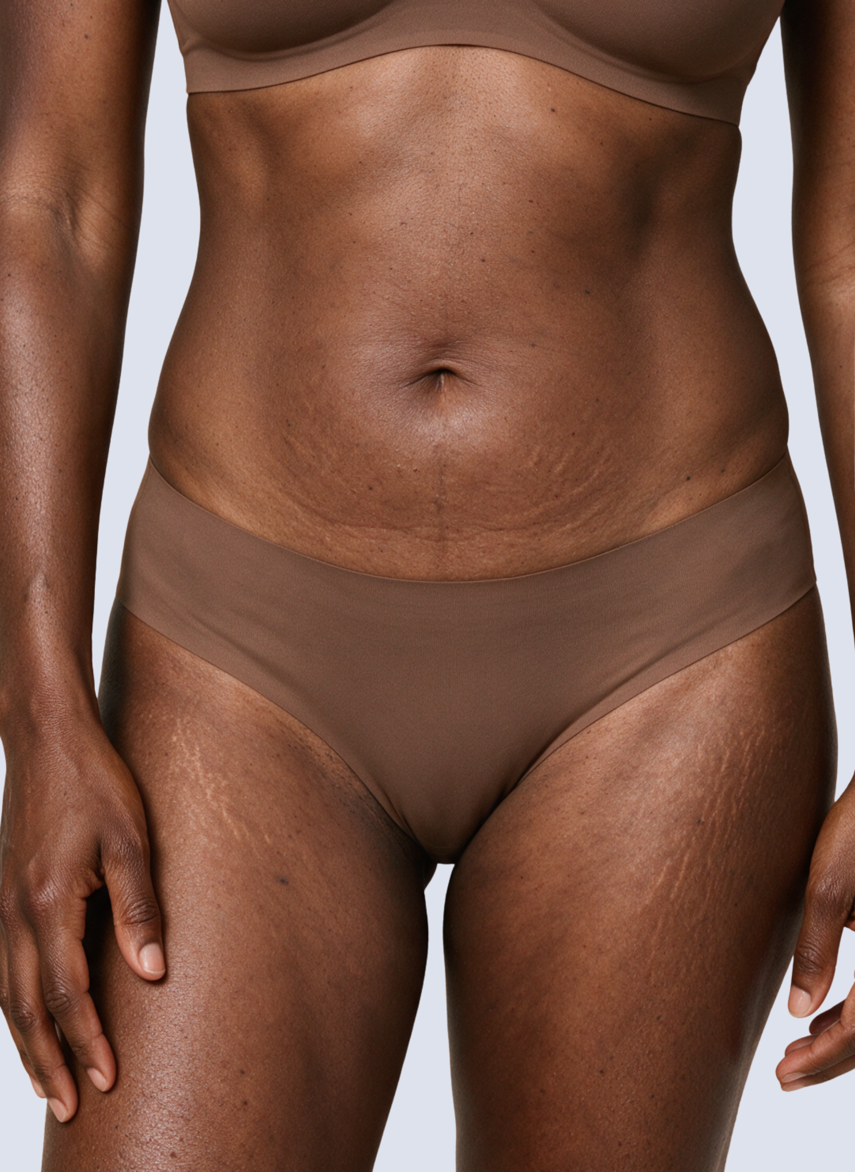Seamless Mid-Waist Brief